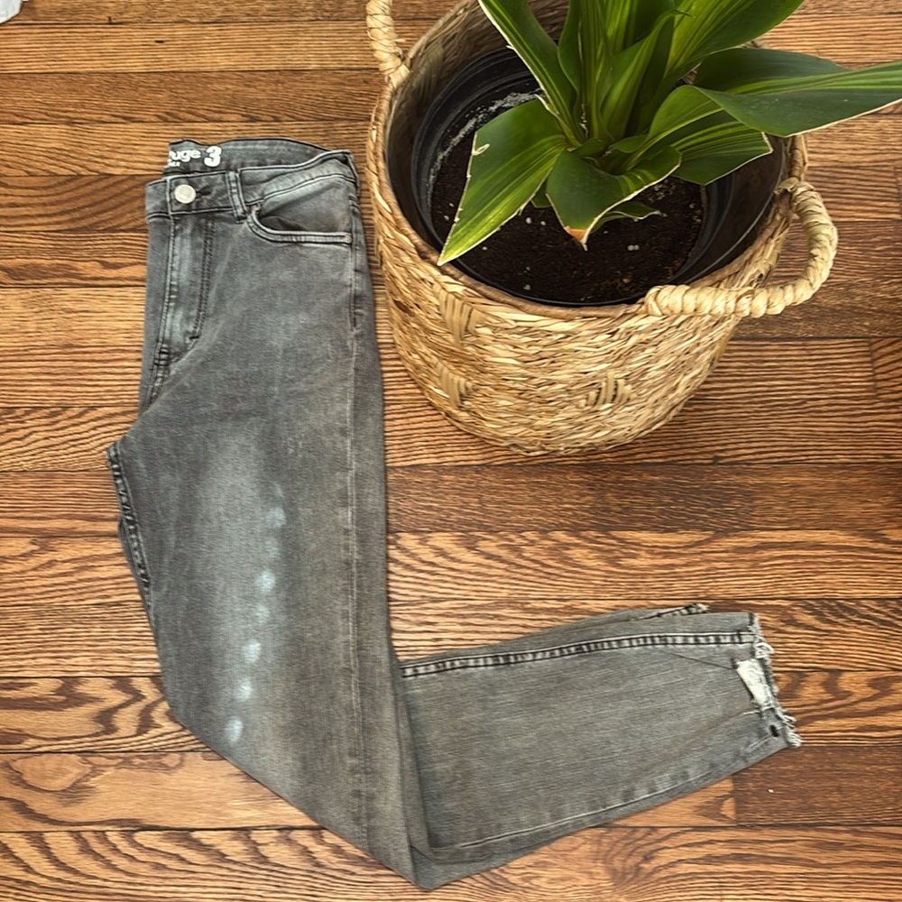 Refuge High-Rise Faded Gray Denim Ankle Jeans